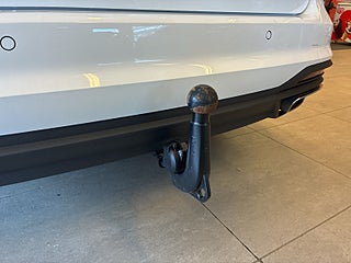 Audi A4 Avant 40 quattro S&V-däck/Drag/Navi/D-värm/Psens/MOMS – bild 17