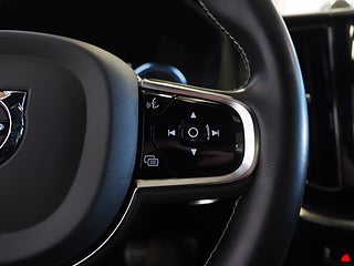 SUV Volvo XC60 23 av 28