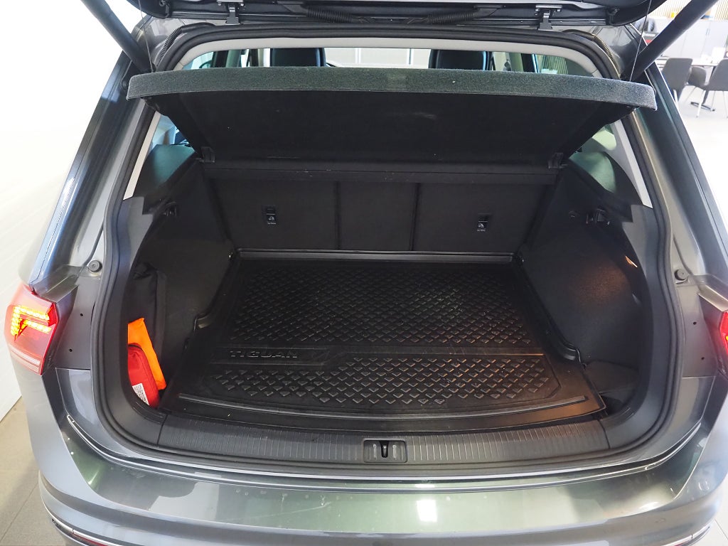 Volkswagen Tiguan TDI 190hk GT 4M R-Line | D-värm | Drag | Cockpit | 2018