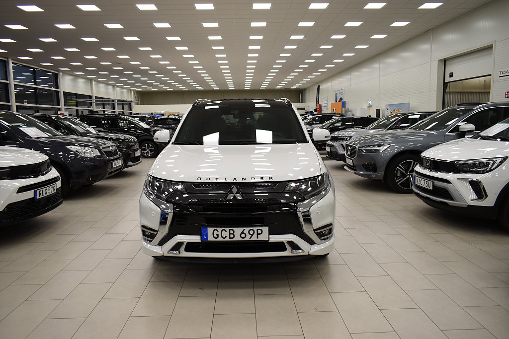 Mitsubishi Outlander PHEV Kuro Editon Aut.