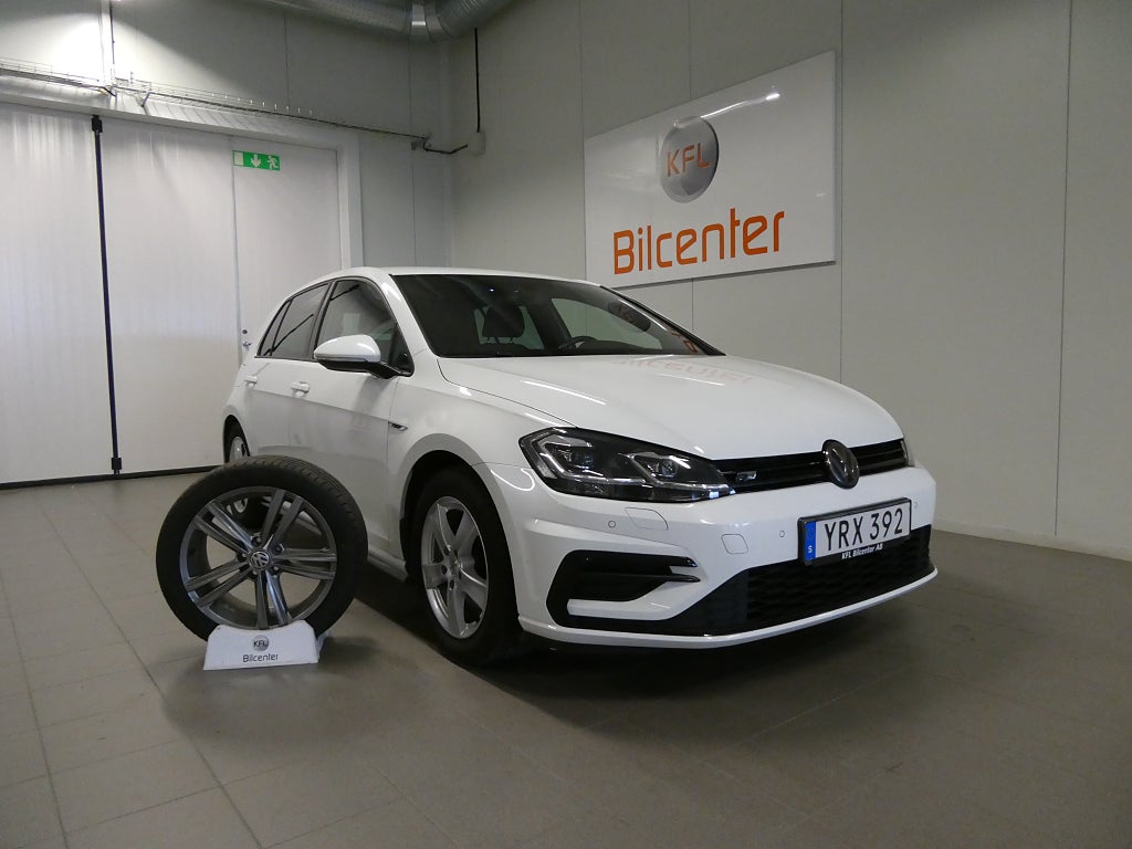 Volkswagen Golf 1.5 TSI R-line *KFL 10 år 2,99%* Drag-Värm 