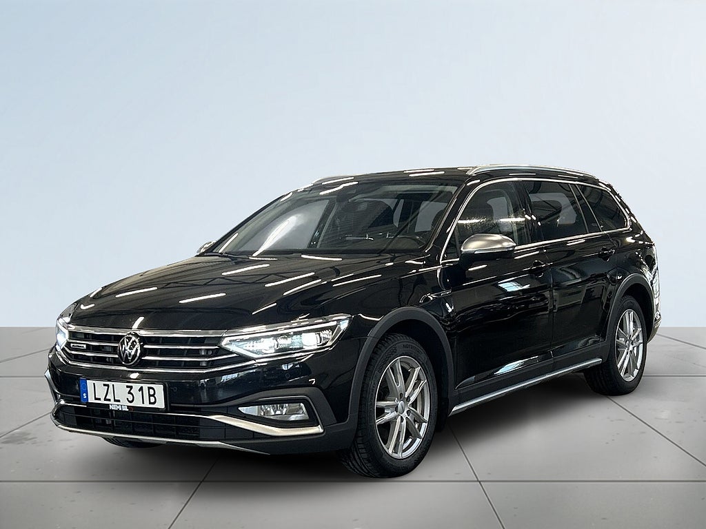 Volkswagen Passat Alltrack 2.0 TDI 4Motion S&V-hjul/Dvärmare/Carplay/Kamera/Drag