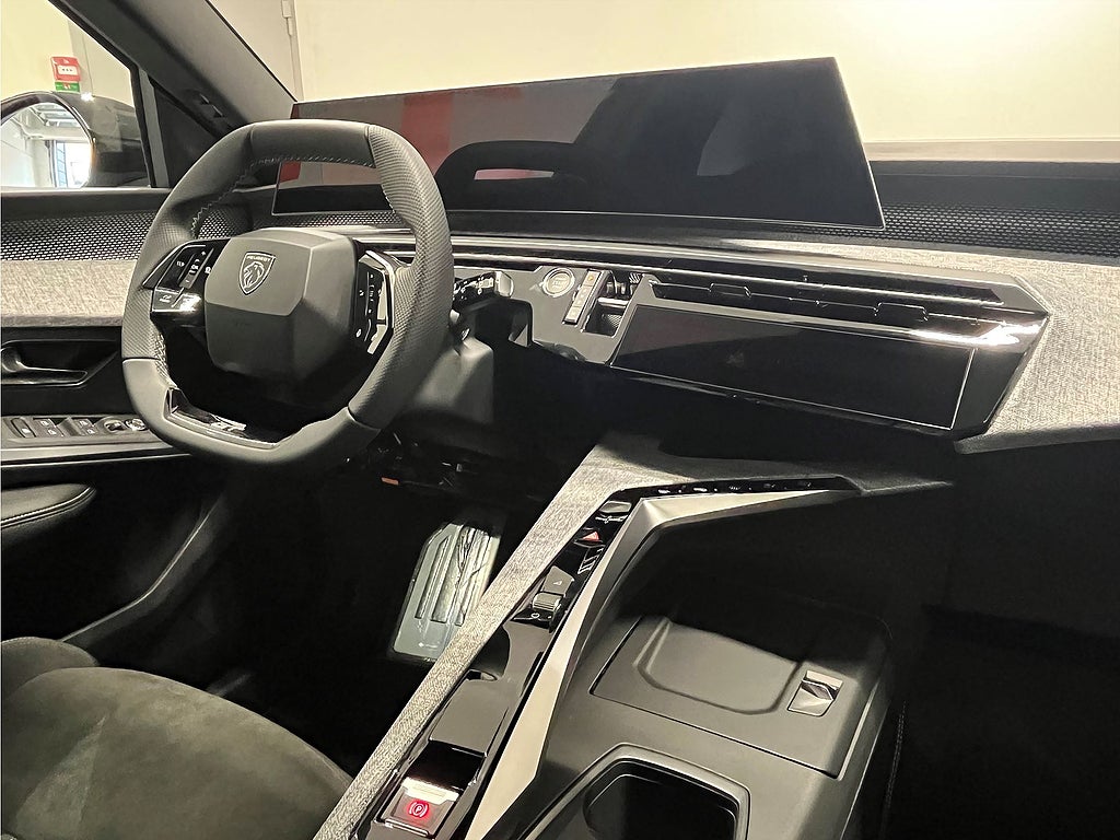 Bild på Peugeot 5008 Hybrid Black Edition