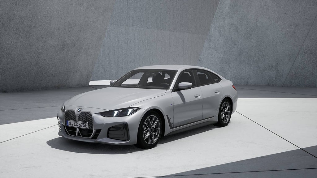 BMW i4 eDrive40 4,95 ränta M Sport Rattvärme Drag DriveAssist 