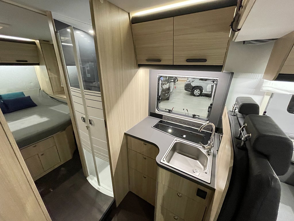 Sun Living S 75 SC / Automat / ALDE / AC-Bodel / Solcell / 5bält / Taksäng/ - Sun Living