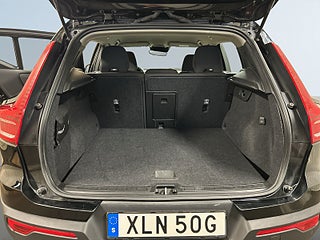 Volvo XC40 T2 Momentum Kamera/P-Värm m tidur/Norrland-körd/S&Vdäck – bild 12
