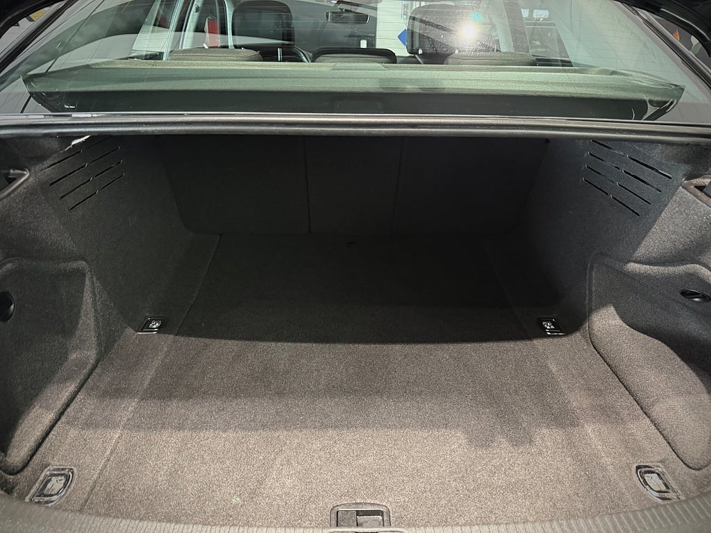 Audi A4 40 TDI quattro Proline Värmare Drag Sedan - bild 20