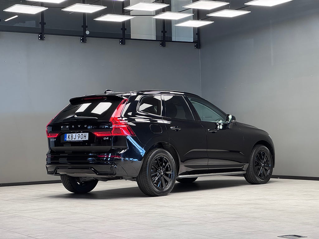 Volvo XC60 2023 - miniatyr 2