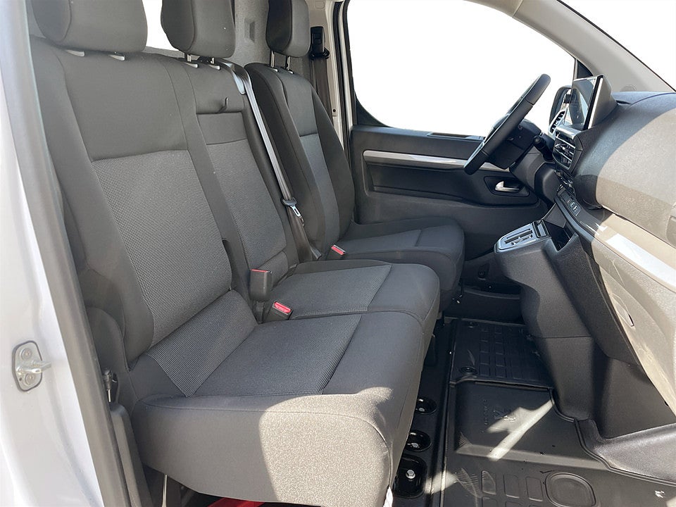 Bild på Peugeot Expert PLUS 150hk Aut L3 - EDITION! SERVICE & V-HJUL INGÅR!