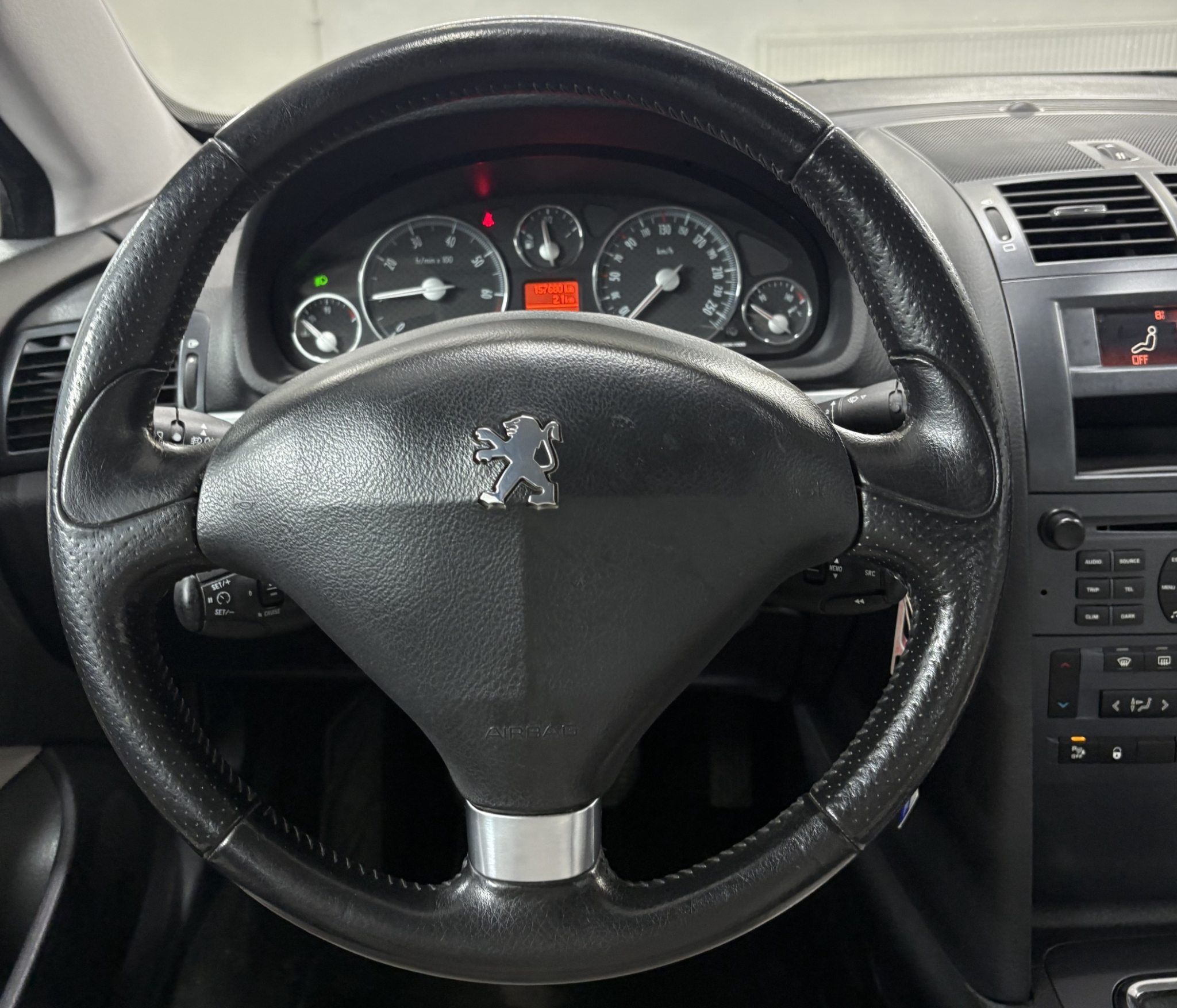 Peugeot 407 Coupé 2006, bild 7/37