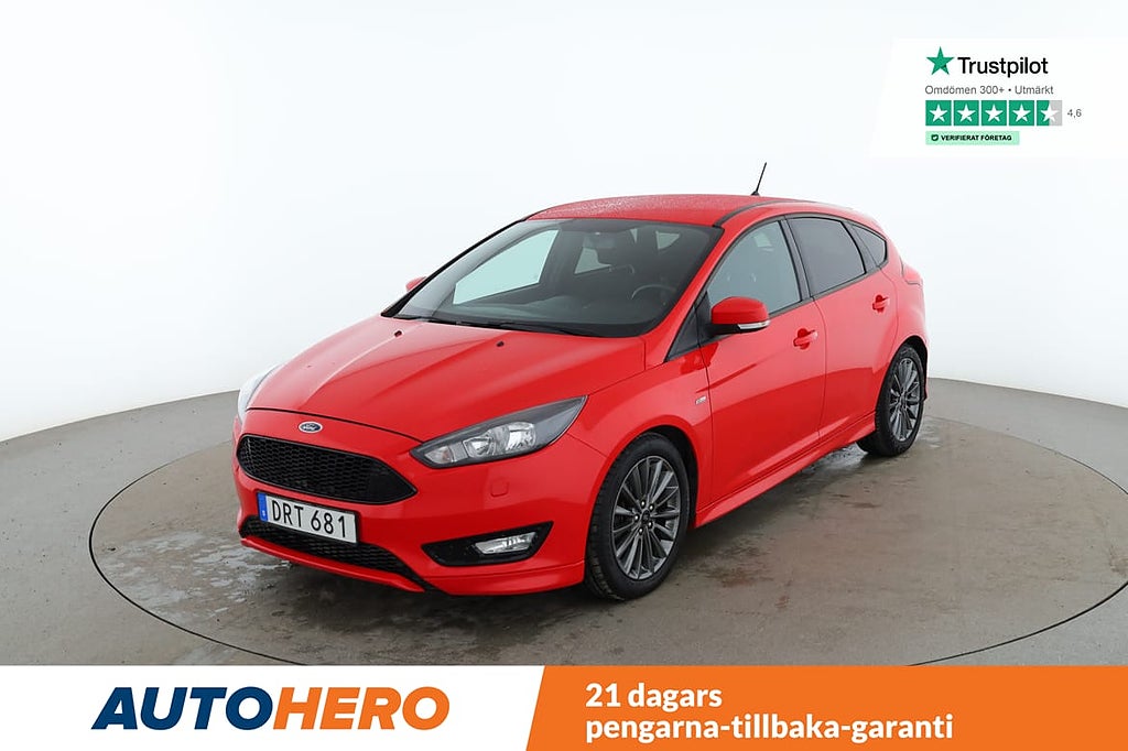 Ford Focus 1.0 Ecoboost ST-Line / CarPlay, PDC-Bak