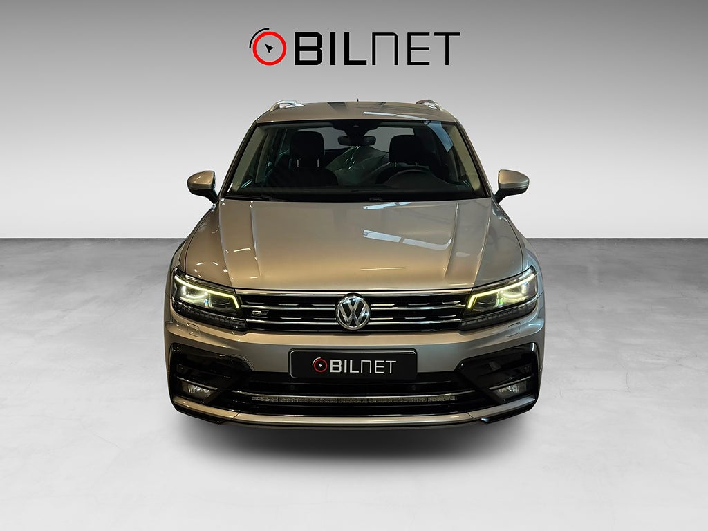 Volkswagen Tiguan 2.0 TDI R-Line Värmare Drag Kamera 20"