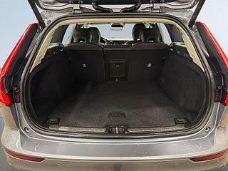 Volvo V60 D3 AWD Momentum S&V/Carplay/Drag/A.d Fart/Kamrem bytt!