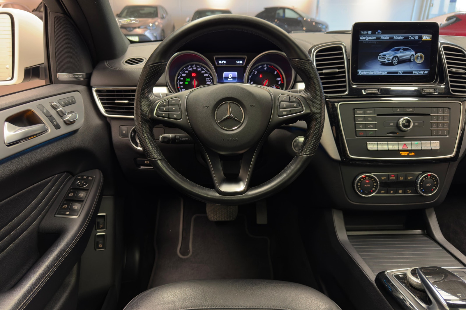 Mercedes-Benz GLE 350 d 4MATIC Coupé AMG Line|Pano|Drag|H/K 2019 - miniatyr 11