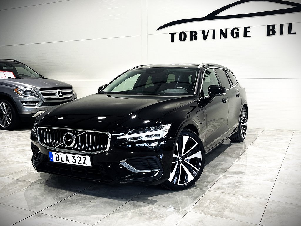 Volvo V60 Recharge / T6 AWD / Momentum / Navi / H/K / Moms