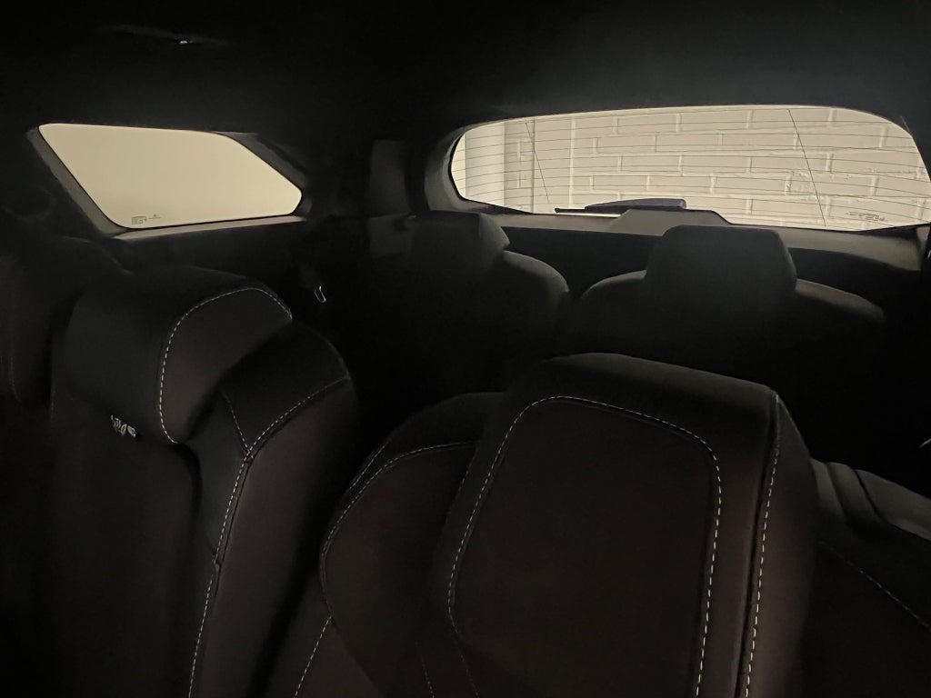 Peugeot 5008 Ultimate HYBRID 136  thumbnail