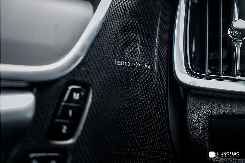 Volvo V90 Recharge T6 AWD Plus Dark