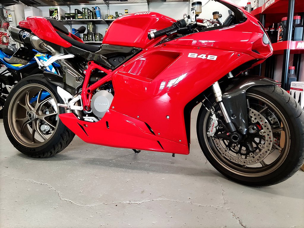 Ducati 848 