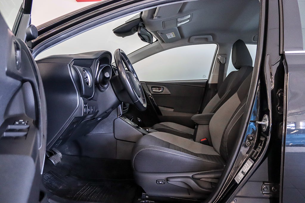 Toyota Auris Touring Sports Hybrid e-CVT Business Plus Navi