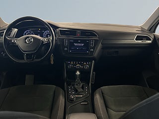 Volkswagen Tiguan 2.0 TDI 4M Cockpit/Drag/Kamera/ M&D-Värmare/S&V-Däck – bild 8