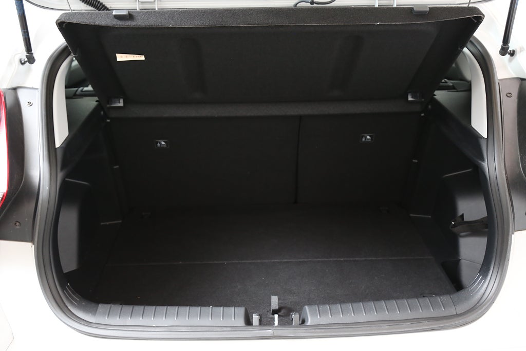 Hyundai Bayon 1,2 MPi Essential Kamera Leasbar CarPlay 2025