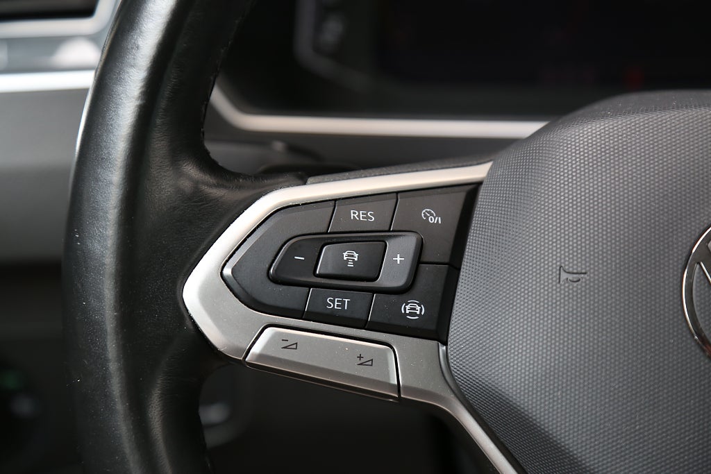 Volkswagen Tiguan 2,0 TDI 200hk 4Motion Elegance DSG Värmare Drag Leasbar 2021