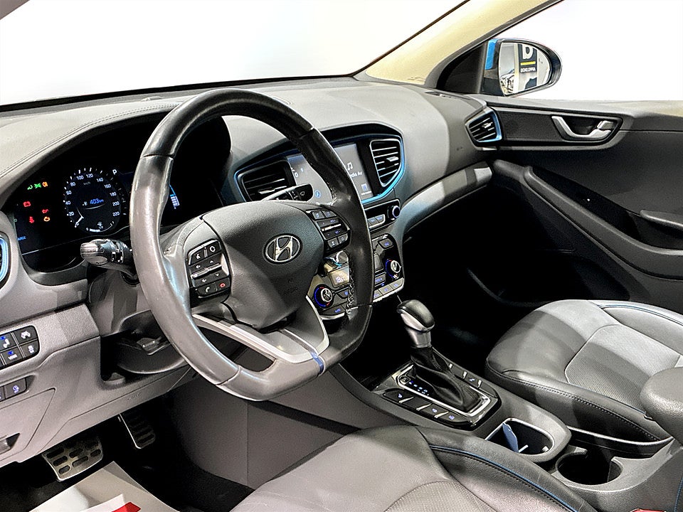 Bild på Hyundai IONIQ PRE Plus PHEV 1.6 164hk Aut INFINITY ELSTOL B-KAMERA