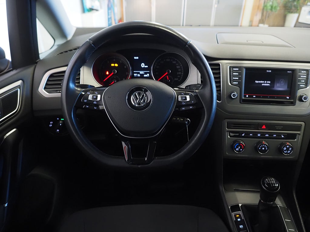 Volkswagen Golf Sportsvan 1.2 TSI 110hk Drag Kamera Låga mil! 2016