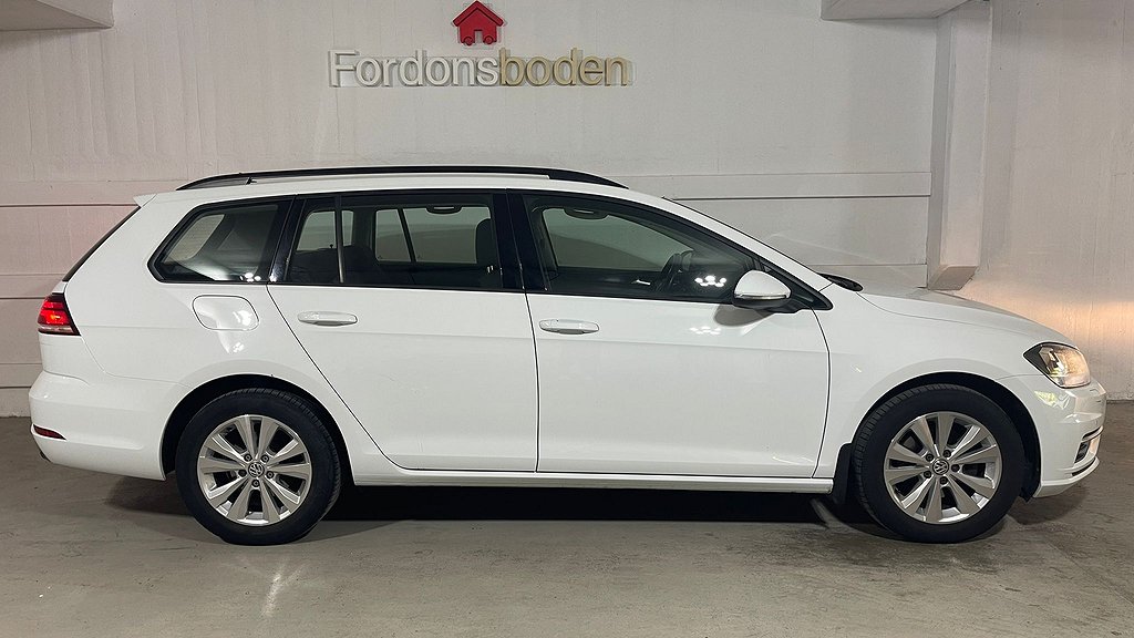 Volkswagen Golf Sportscombi 1.0 TSI Dragkrok Backkamera 