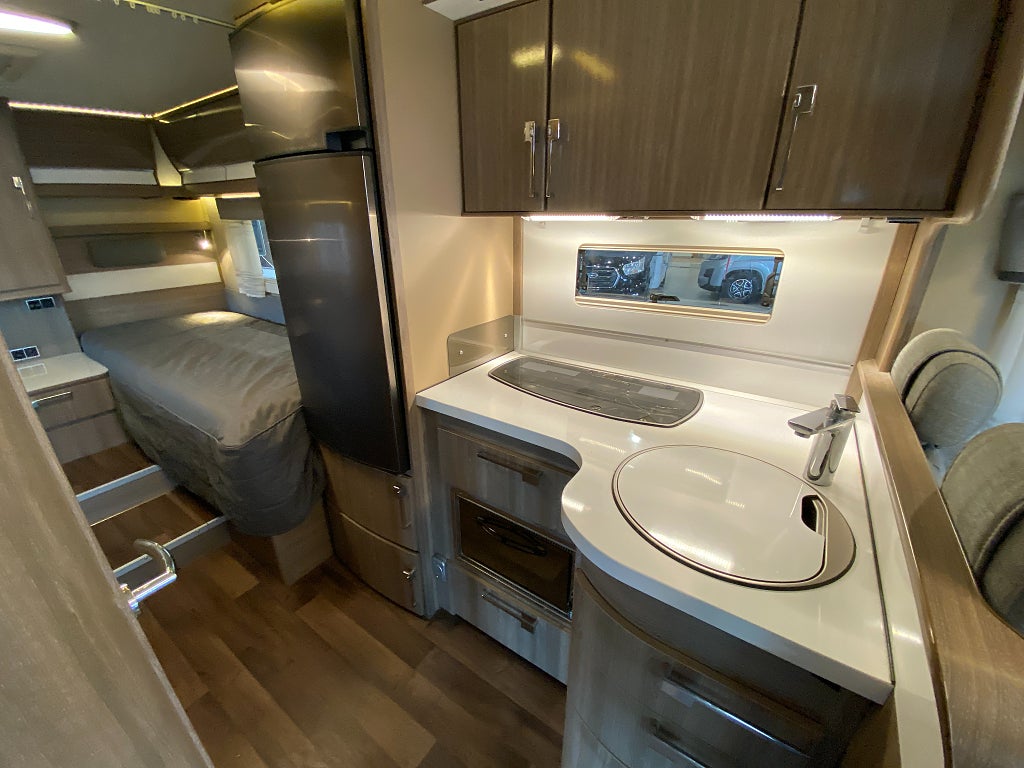 Kabe TMX 780 LB /AC bodel/Dragkrok/Solcell/Automat 150hk/Ugn/Taksäng - Kabe