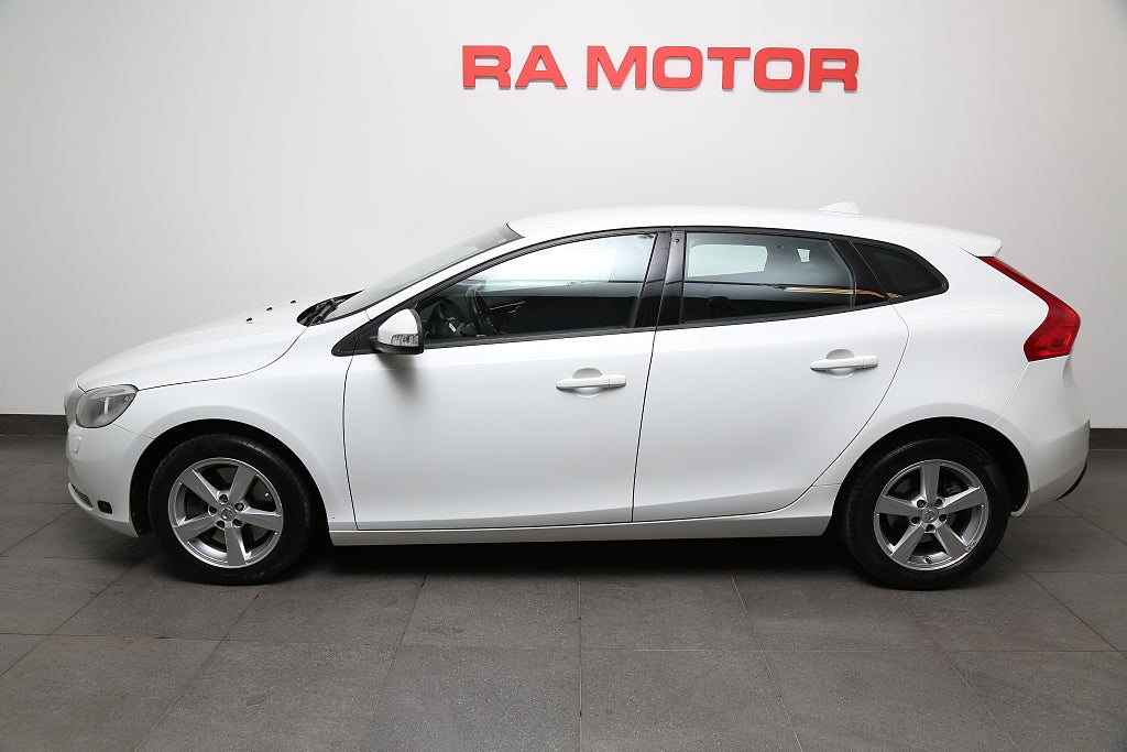 Volvo V40 T2 Business Aut Motorv Dragkrok 2017