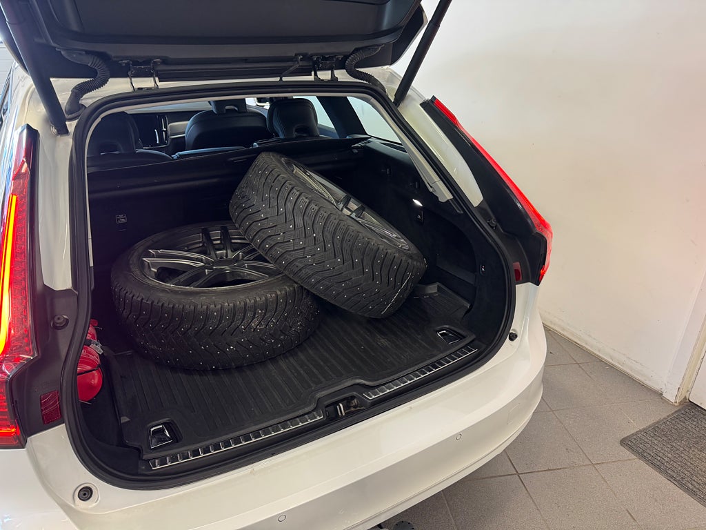 Volvo V90 2023 - miniatyr 5