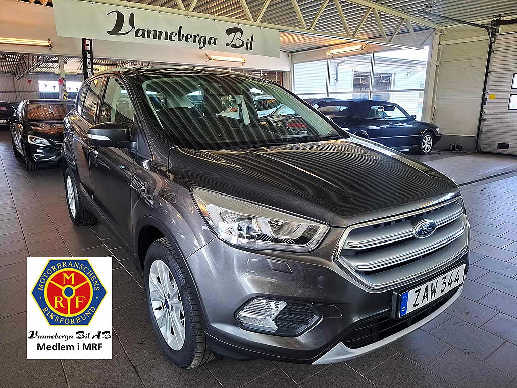 Ford Kuga 1.5 EcoBoost Titanium (150hkr) Panorama/Drag/Euro 6