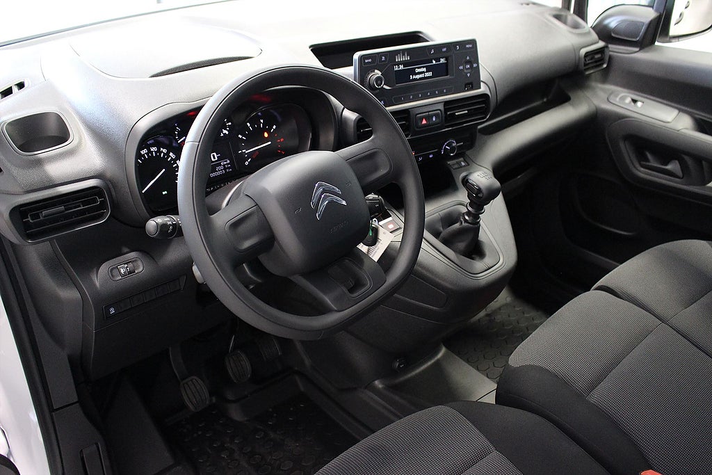 Bild på Citroën Berlingo New Business BlueHDi 100hk L1 - DEMO