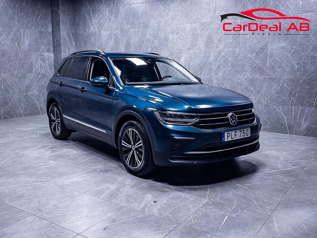 Volkswagen Tiguan 1.5 TSI Rattvärme PDC CarPlay Adaptiv farthållare MOMS