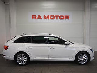 Kombi Skoda Superb 4 av 25