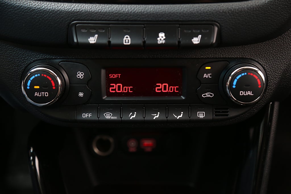 Kia Ceed 1,6 GDI Special Edition Aut Kombi Navi + Kamera  Motorv 2018