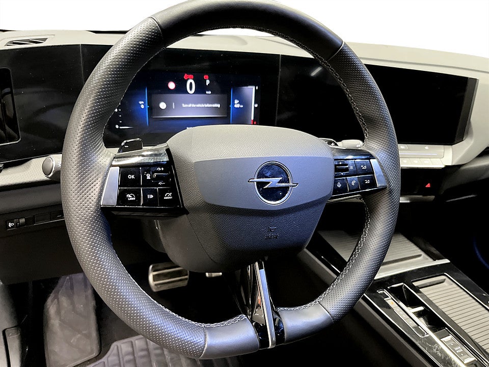 Bild på Opel Astra ST GS 1.2 PT 130hk Aut - B-KAMERA, RATTVÄRME