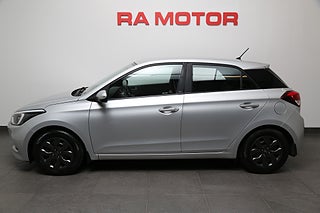 Halvkombi Hyundai i20 3 av 22