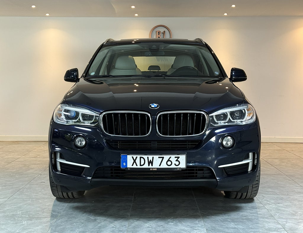 BMW X5 xDrive25d 218HK PANORAMA DRAG HELSKINN RATTVÄRME S+V