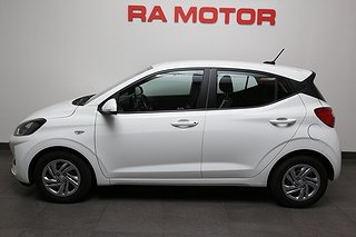 Halvkombi Hyundai i10 3 av 16