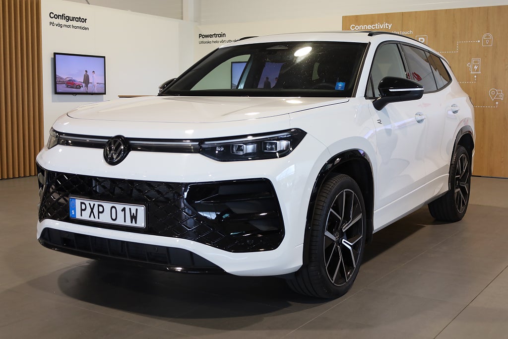 Volkswagen Tayron 2.0 TDI 193hk 4M R-Line 7-Sits | Drag | D-värm| Pano | 2025