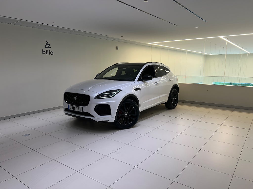 Jaguar E-Pace P300e PHEV R-Dynamic SE / Panorama / Dragkrok