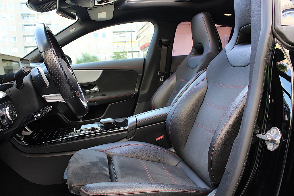 Mercedes-Benz CLA200 d 2020 - miniatyr 20