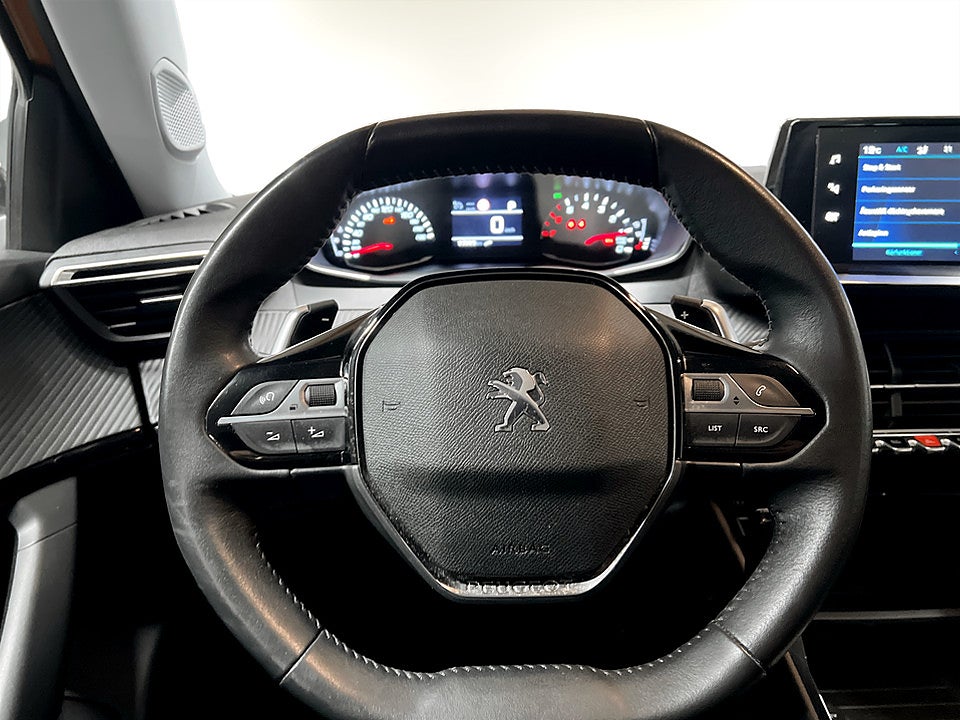 Bild på Peugeot 2008 Active Pack 1.2 PT 130hk Aut CARPLAY P-SENSORER