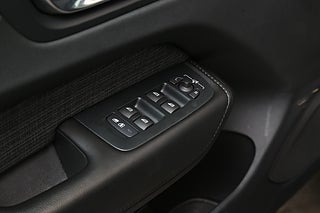 SUV Volvo XC60 11 av 25