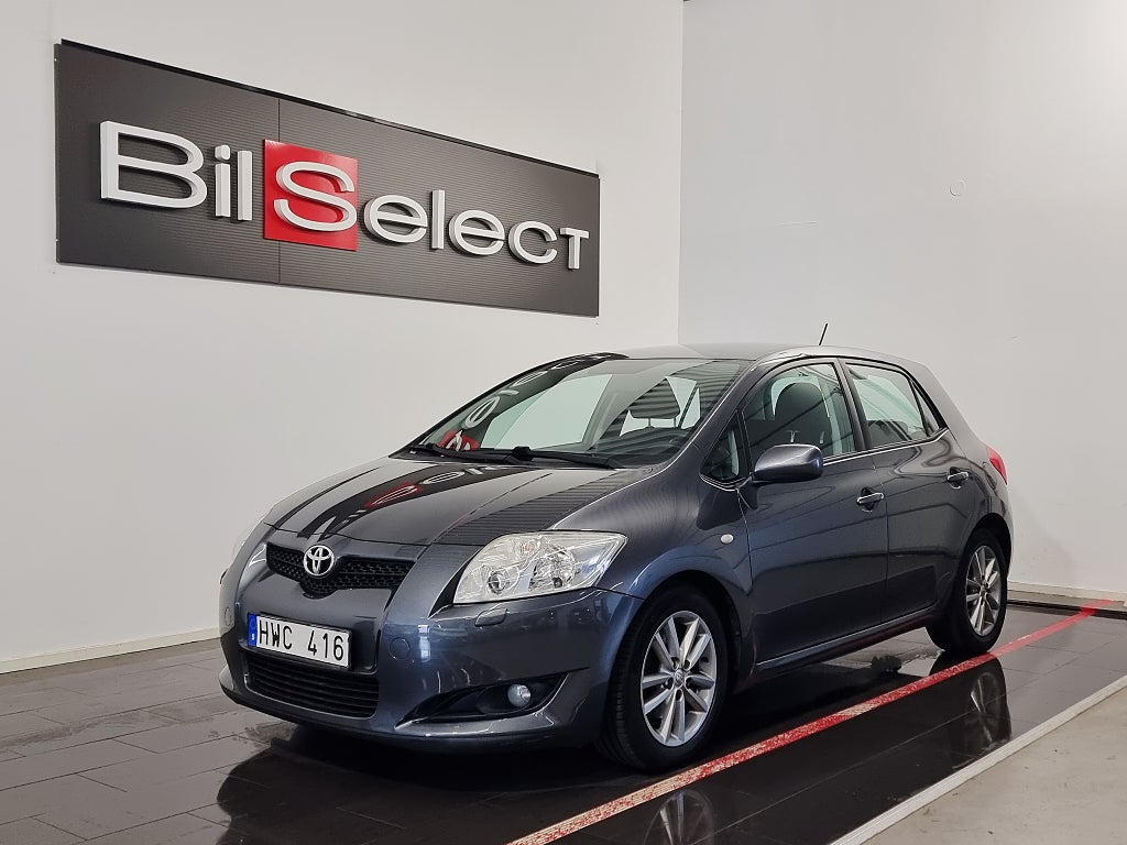 Toyota Auris 5-dörrar 2.0 D-4D Euro 5 FullServad Dragkrok 6-Växl