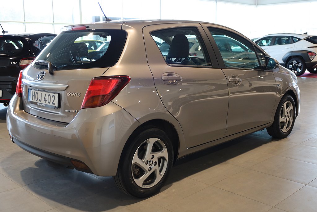 Toyota Yaris Hybrid e-CVT Active Kamera 6400 mil Blåtand 2015