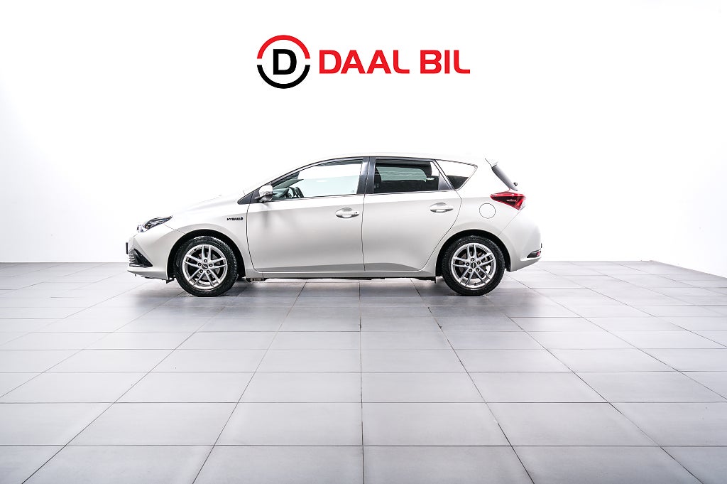 Toyota Auris HYBRID E-CVT 136HK ACTIVE PLUS DRAG B-KAMERA BT