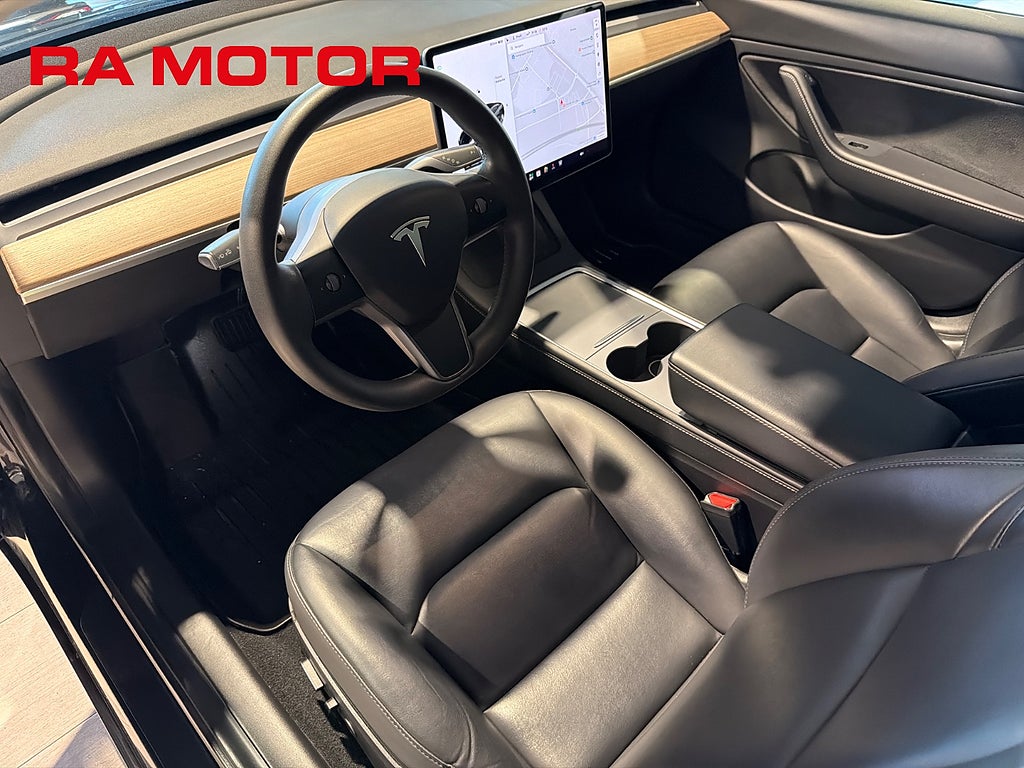 Tesla Model 3 Long Range 440hk AWD | Panorama | Dragkrok | 2021